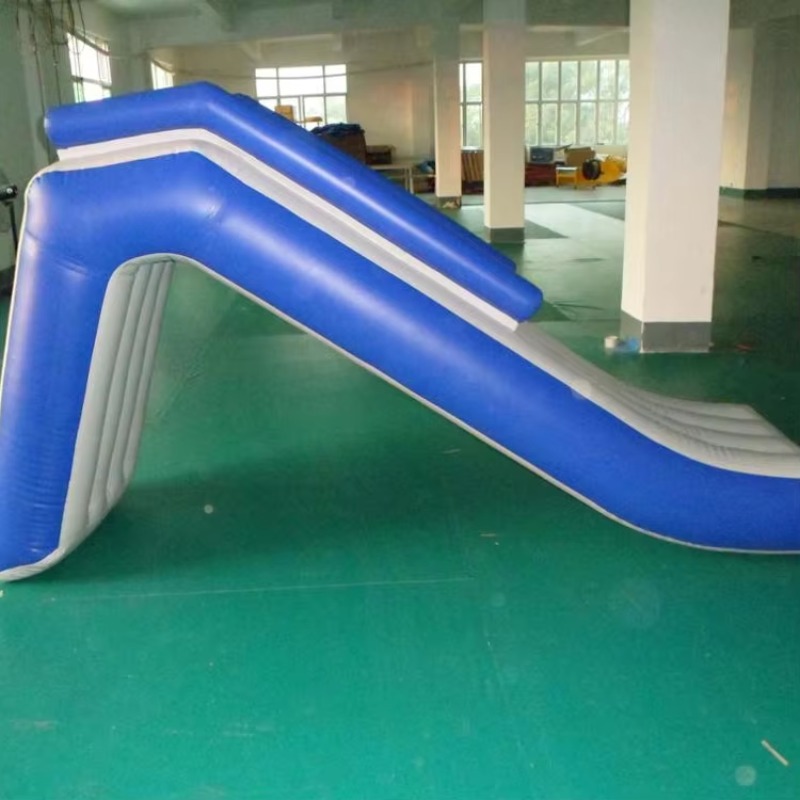 Scivolo d'Acqua Gonfiabile a P - Water Slide Inflatable recensione e prezzo